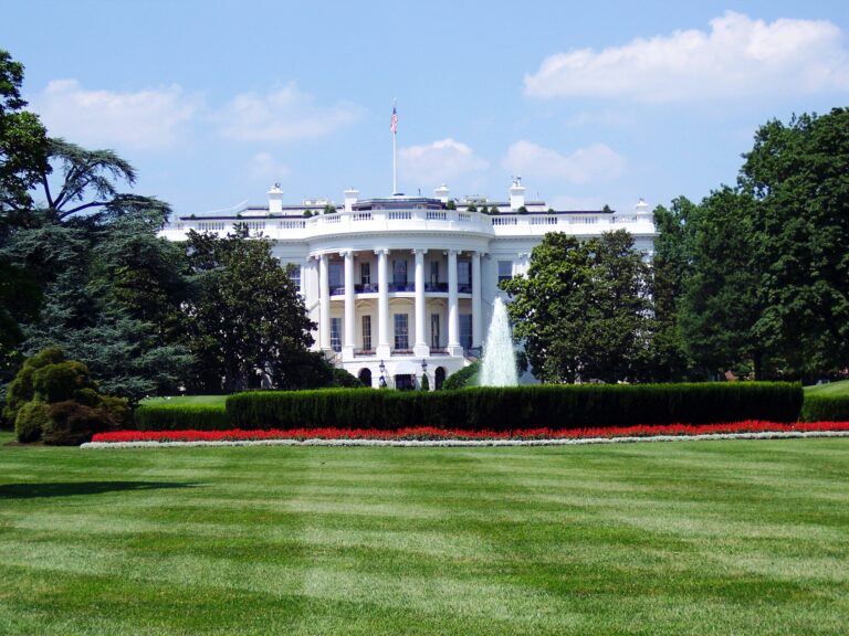 10 Amazing Facts About the White House